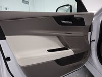 USED 2015 65 JAGUAR XE 2.0 GTDI PRESTIGE 4d 197 BHP ABSOLUTLEY STUNNING LOADED WITH FACTORY EXTRAS.