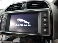 USED 2015 65 JAGUAR XE 2.0 GTDI PRESTIGE 4d 197 BHP ABSOLUTLEY STUNNING LOADED WITH FACTORY EXTRAS.