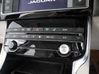 USED 2015 65 JAGUAR XE 2.0 GTDI PRESTIGE 4d 197 BHP ABSOLUTLEY STUNNING LOADED WITH FACTORY EXTRAS.