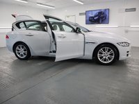USED 2015 65 JAGUAR XE 2.0 GTDI PRESTIGE 4d 197 BHP ABSOLUTLEY STUNNING LOADED WITH FACTORY EXTRAS.