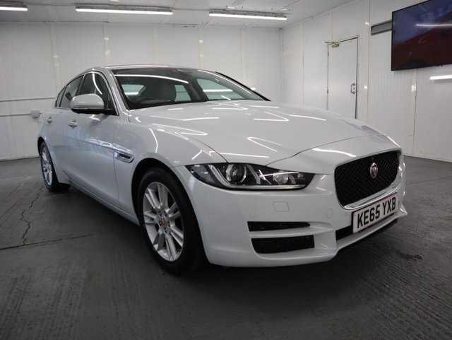 2015 65 Jaguar Xe 2.0 GTDI PRESTIGE 4d 197 BHP
