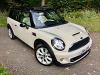 USED 2014 14 MINI CLUBMAN 1.6 COOPER S 5d AUTO 184 BHP //1 LADY OWNER\\ FULL WHITE LEATHER // PANORAMIC GLASS SUNROOF // SATNAV//17'CONICAL ALLOYS//XENON HEADLIGHTS//+ MORE -STUNNING SPEC//FULL MINI GUILDFORD SERVICE HISTORY WITH INVOICES AUTO 184 BHP //1 LADY OWNER\\ FULL WHITE LEATHER // PANORAMIC GLASS SUNROOF // SATNAV//17'CONICAL ALLOYS//XENON HEADLIGHTS//+ MORE -STUNNING SPEC//FULL SERVICE HISTORY WITH INVOICES--LAST SERVICED@44,843 MILES