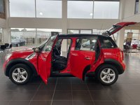 USED 2012 61 MINI COUNTRYMAN 2.0 COOPER D ALL4 5d 110 BHP GREAT SPECIFICATION COMPACT 4X4