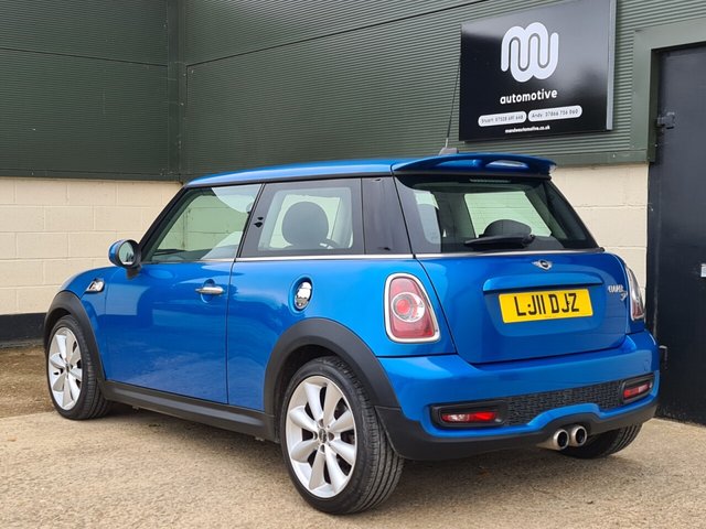 View our MINI HATCH COOPER