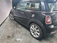 USED 2010 N MINI HATCH COOPER 1.6 COOPER S 3d 184 BHP 
