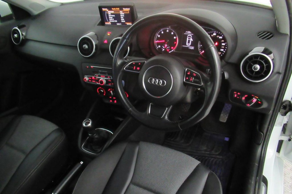 USED 2015 15 AUDI A1 1.4 SPORTBACK TFSI SPORT 5d  