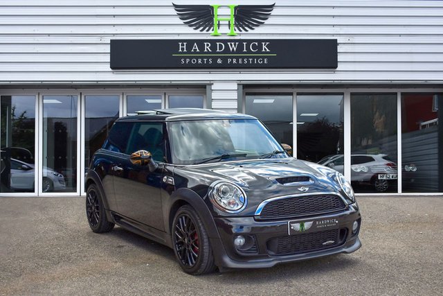 2011 11 MINI Hatch John Cooper Works 1.6 JOHN COOPER WORKS 3d 211 BHP