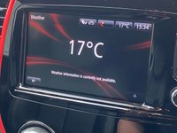 USED 2016 66 RENAULT CAPTUR 0.9 SIGNATURE NAV TCE 5d 90 BHP 