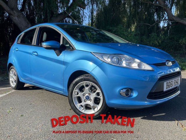 2012 61 FORD FIESTA 1.2 ZETEC 5d 81 BHP GREAT FIRST CAR, LOW MILES, METALLIC PAINT