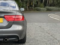 USED 2018 18 JAGUAR XE 2.0 R-SPORT INGENIUM 4d 247 BHP 247 BHP Black Pack & Black 19"Alloy