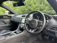 USED 2018 18 JAGUAR XE 2.0 R-SPORT INGENIUM 4d 247 BHP 247 BHP Black Pack & Black 19"Alloy