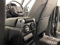 USED 2011 61 LAND ROVER DISCOVERY 3.0 4 SDV6 GS 5d 255 BHP Rear DVD Media Pack, full black leather , facelift model