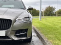 USED 2019 19 JAGUAR XF 2.0 D R-SPORT 5d 177 BHP Black Pack Black 19" Alloys