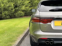 USED 2019 19 JAGUAR XF 2.0 D R-SPORT 5d 177 BHP Black Pack Black 19" Alloys