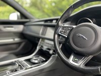 USED 2019 19 JAGUAR XF 2.0 D R-SPORT 5d 177 BHP Black Pack Black 19" Alloys