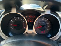 USED 2011 60 NISSAN JUKE 1.6 ACENTA PREMIUM 5d 117 BHP BLUETOOTH + AUX + REVERSING CAMERA + SAT NAV +  CLIMATE CONTROL + SPORT / NORMAL / ECO DRIVING MODES