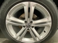 USED 2015 15 VOLKSWAGEN TIGUAN 2.0 R LINE TDI BLUEMOTION TECHNOLOGY 4MOTION 5d 139 BHP 