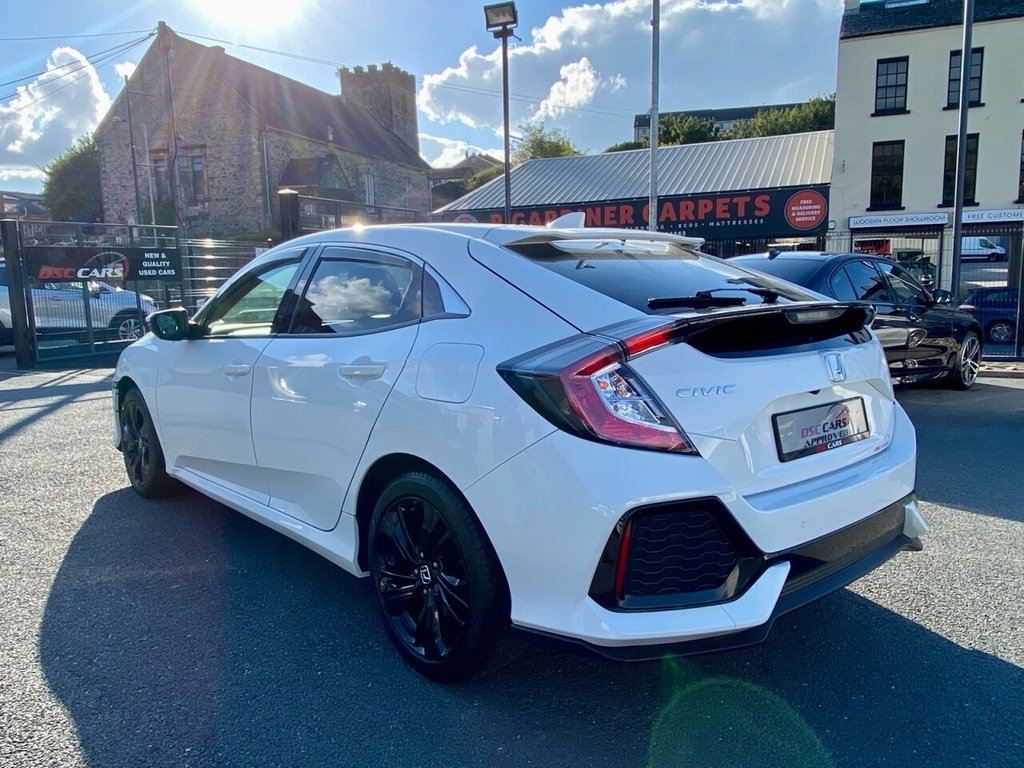 USED 2018 18 HONDA CIVIC 1.6 I-DTEC SR 5d 118 BHP SAT NAV & REVERSING CAMERA