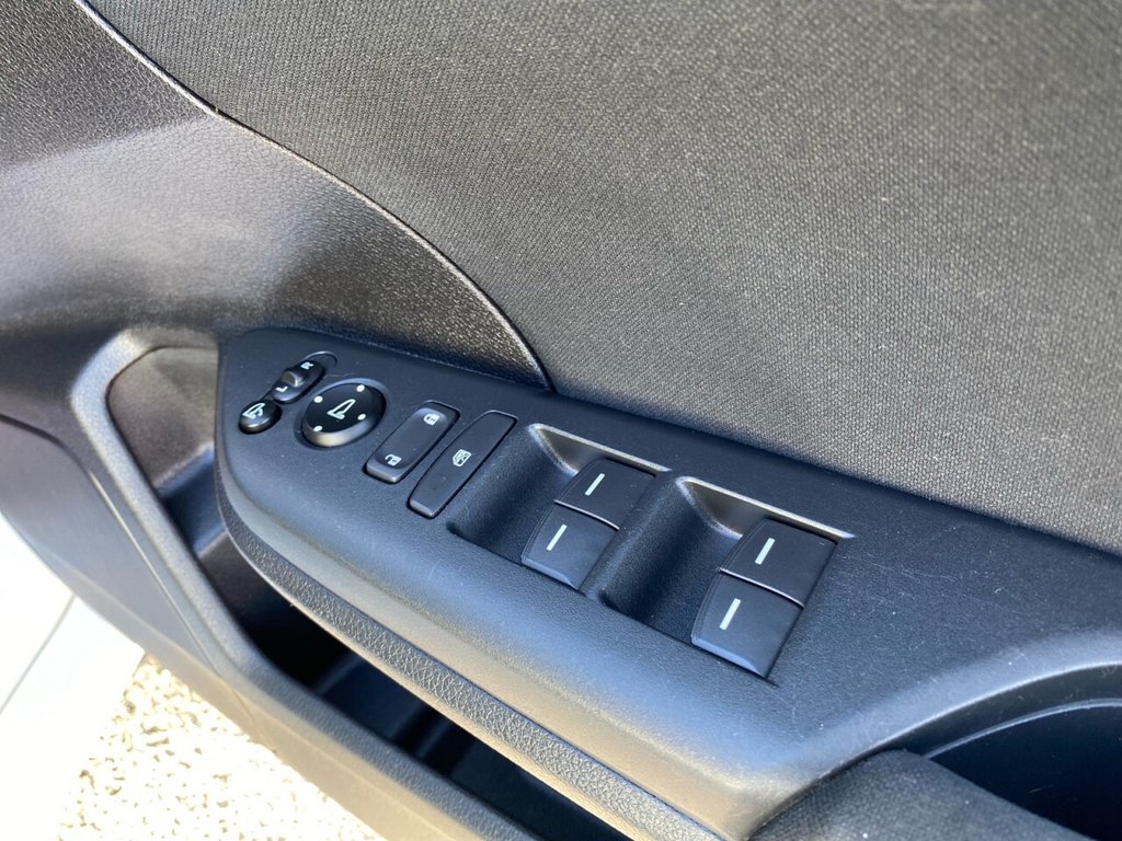 USED 2018 18 HONDA CIVIC 1.6 I-DTEC SR 5d 118 BHP SAT NAV & REVERSING CAMERA