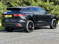 USED 2017 67 JAGUAR F-PACE 2.0 R-SPORT AWD 5d 178 BHP Panoramic Glass Roof 4X4  DAB