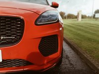 USED 2019 69 JAGUAR E-PACE 2.0d AWD Chequered Flag 5dr (Special Edition) Panoramic Glass Roof Sat Nav