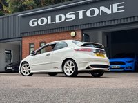 USED 2009 09 HONDA CIVIC 2.0L I-VTEC TYPE-R CHAMPIONSHIP WHITE 3d 198 BHP TOTALLY ORIGINAL