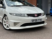 USED 2009 09 HONDA CIVIC 2.0L I-VTEC TYPE-R CHAMPIONSHIP WHITE 3d 198 BHP TOTALLY ORIGINAL