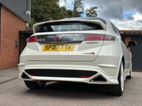 USED 2009 09 HONDA CIVIC 2.0L I-VTEC TYPE-R CHAMPIONSHIP WHITE 3d 198 BHP TOTALLY ORIGINAL