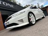 USED 2009 09 HONDA CIVIC 2.0L I-VTEC TYPE-R CHAMPIONSHIP WHITE 3d 198 BHP TOTALLY ORIGINAL