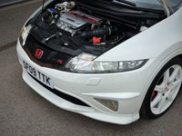 USED 2009 09 HONDA CIVIC 2.0L I-VTEC TYPE-R CHAMPIONSHIP WHITE 3d 198 BHP TOTALLY ORIGINAL