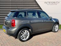 USED 2012 12 MINI COUNTRYMAN 2.0 COOPER D ALL4 5d 110 BHP SATELLITE NAVIGATION / BLUETOOTH