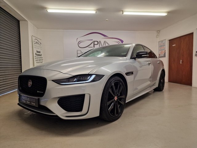 2020 69 Jaguar Xe 2.0 R-DYNAMIC S 4d AUTO 177 BHP