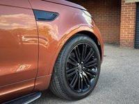 USED 2016 66 LAND ROVER DISCOVERY 2.0L SD4 HSE LUXURY 5d AUTO 237 BHP GOLDSTONE EDITION