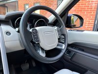 USED 2016 66 LAND ROVER DISCOVERY 2.0L SD4 HSE LUXURY 5d AUTO 237 BHP GOLDSTONE EDITION
