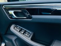 USED 2020 70 PORSCHE MACAN S 3.0 S PDK 5d 349 BHP F/P/S/H, Over 10,k Extras