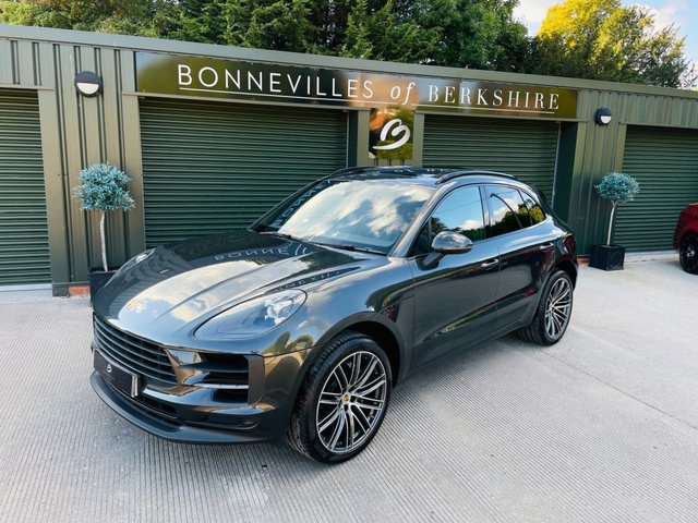 2020 70 Porsche Macan S 3.0 S PDK 5d 349 BHP