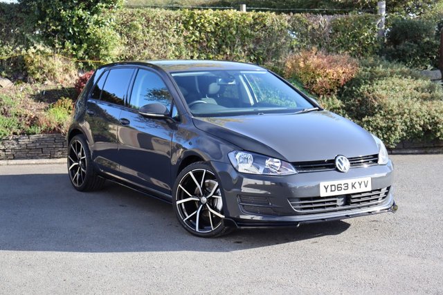 2013 63 Volkswagen Golf 1.6 SE TDI BLUEMOTION TECHNOLOGY 5d 103 BHP