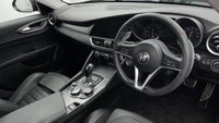 USED 2018 18 ALFA ROMEO GIULIA 2.0 TB VELOCE 4d 277 BHP GLASS PANORAMIC SUNROOF