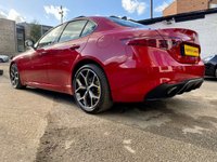 USED 2018 18 ALFA ROMEO GIULIA 2.0 TB VELOCE 4d 277 BHP GLASS PANORAMIC SUNROOF