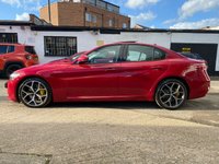 USED 2018 18 ALFA ROMEO GIULIA 2.0 TB VELOCE 4d 277 BHP GLASS PANORAMIC SUNROOF