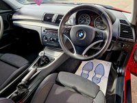 USED 2009 59 BMW 1 SERIES 2.0 118D SPORT 5d 141 BHP 8 SERVICE STAMPS