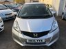 USED 2015 15 HONDA JAZZ 1.3 I-VTEC ES PLUS 5d 99 BHP AUTOMATIC!!, 1 FORMER KEEPER, GOOD SERVICE HISTORY, NEW MOT!, TIMING CHAIN RUN ENGINE,  CLIMATE CONTROL, PRIVACY GLASS, MULTI FUNCTION STEERING WHEEL, CD/RADIO/ AUX, ELECTRIC MIRRORS AND POWER FOLDING WINDOWS, ISOFIX COMPATIBILITY, ALLOYS AND REMOTE CENTRAL LOCKING.