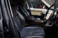 USED 2016 16 LAND ROVER RANGE ROVER 4.4 SDV8 AUTOBIOGRAPHY 5d 339 BHP FULL LR HISTORY, LR WARRANTY, HEADS UP, PAN ROOF, TOW BAR, MASSAGE SEATS, HEATED AND COOLED SEATS
