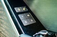 USED 2018 18 LAND ROVER RANGE ROVER VELAR 2.0 R-DYNAMIC SE 5d 238 BHP BLACK PACK + APPLE CARPLAY + 2 KEYS