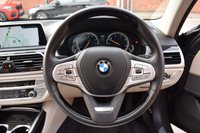 USED 2017 V BMW 7 SERIES 3.0 730D 4d 261 BHP SUNROOF / HUD / LASER LIGHTS