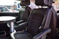 USED 2016 16 VOLKSWAGEN CARAVELLE 2.0 EXECUTIVE TDI BMT 5d 201 BHP TWIN ELECTRIC DOORS / CAR PLAY