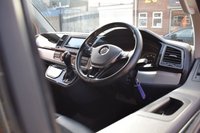 USED 2016 16 VOLKSWAGEN CARAVELLE 2.0 EXECUTIVE TDI BMT 5d 201 BHP TWIN ELECTRIC DOORS / CAR PLAY