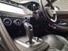 USED 2019 19 JAGUAR E-PACE 2.0 R-DYNAMIC SE 5d 178 BHP FJSH / MOT TIL 2023 / 8.9% FINANCE!