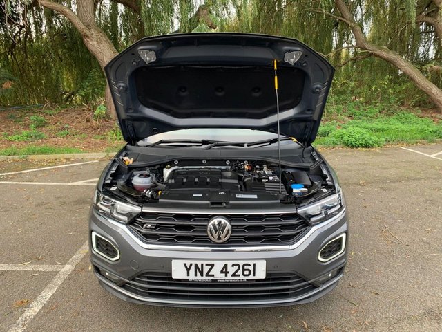 View our VOLKSWAGEN T-ROC