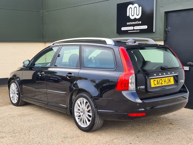 View our VOLVO V50